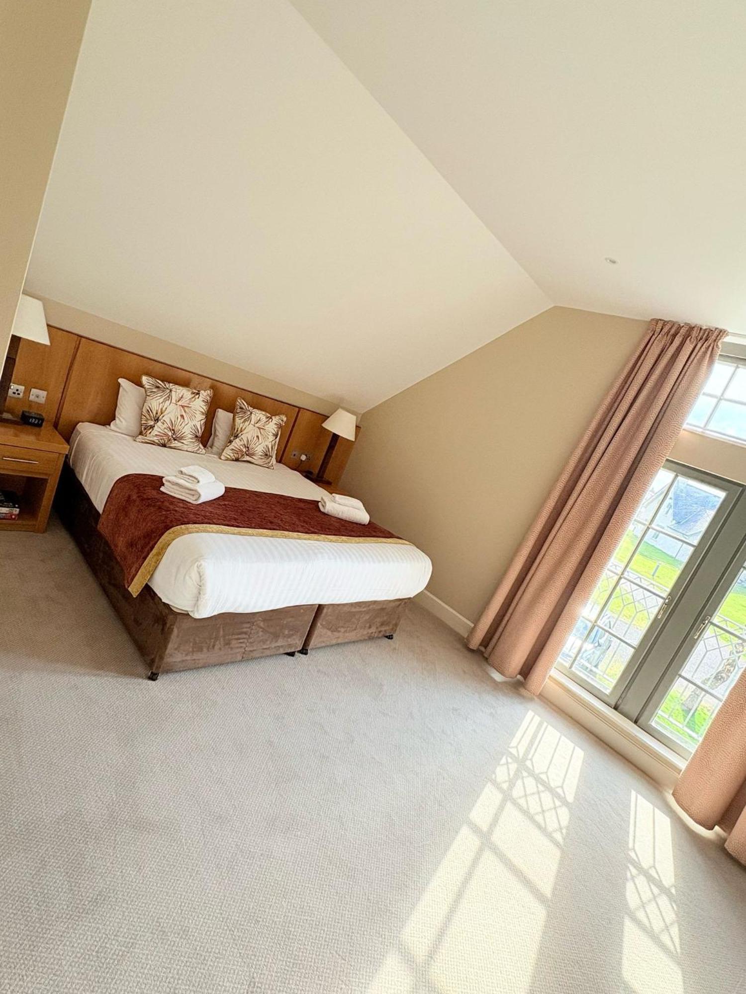 Lodge At Lough Erne Enniskillen Exterior photo